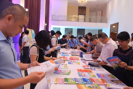 Trao quyền lựa chọn sách giáo khoa cho giáo viên, nhà trường
