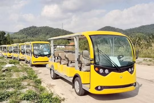 Bố trí xe điện miễn phí phục vụ du khách tham quan thành phố Bến Tre
