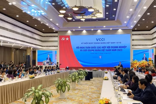 Nhiều doanh nhân thành đạt nghìn tỷ xuất thân là người lao động làm thuê