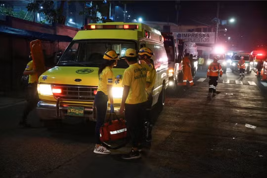 Giẫm đạp tại SVĐ El Salvador, ít nhất 12 người thiệt mạng