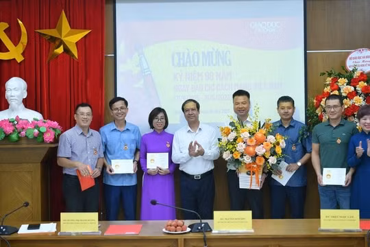 Báo Giáo dục và Thời đại có thêm Phó Tổng Biên tập mới