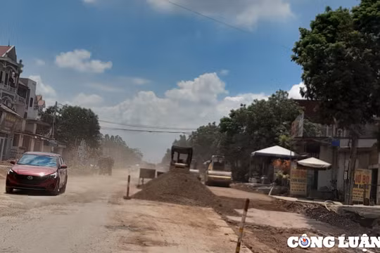 Bụi bay mịt mù trong quá trình thực hiện cải tạo, nâng cấp Quốc lộ 31 qua Bắc Giang