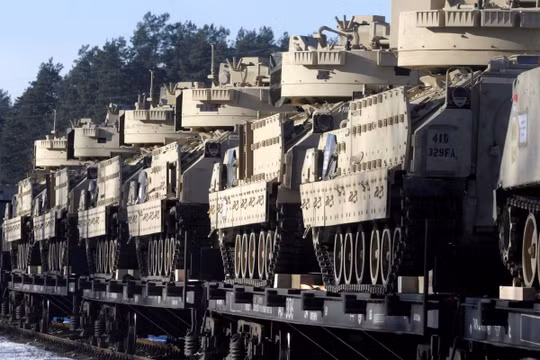 Xe bọc thép Bradley sắp gửi tới Ukraine mạnh như thế nào?