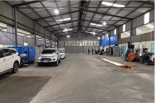 Khám xét khẩn cấp thêm một trung tâm đăng kiểm tại Hà Nội