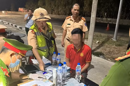 Phát hiện 10 lái xe kinh doanh vận tải dương tính với ma túy