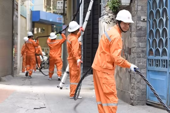 Đề xuất EVN được tự tăng giảm giá điện dưới 5% mỗi quý