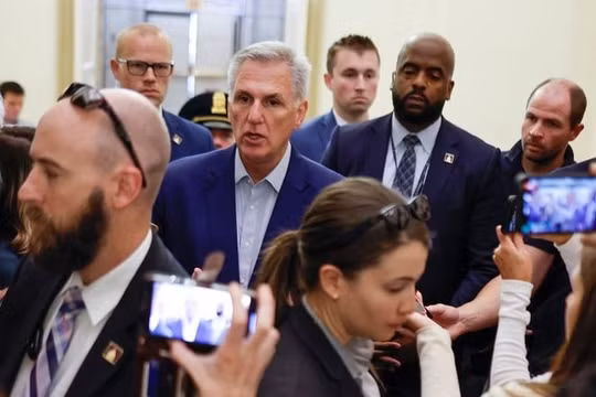 Hai ông Biden và McCarthy 'lạc quan' về trần nợ, nhưng khác biệt vẫn còn