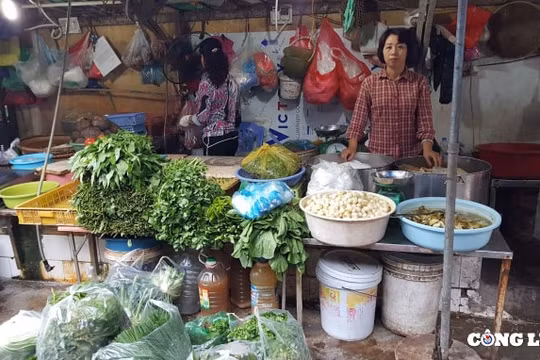 Bộ Công Thương: Giá rau xanh ngày Tết đang tăng cao hơn ngày thường