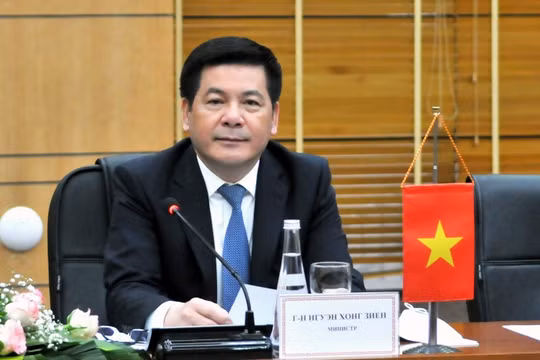 Bộ trưởng Bộ Công Thương Nguyễn Hồng Diên nhận diện những khó khăn trong năm Quý Mão