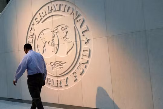 IMF thông qua gói vay 15,6 tỷ USD cho Ukraine
