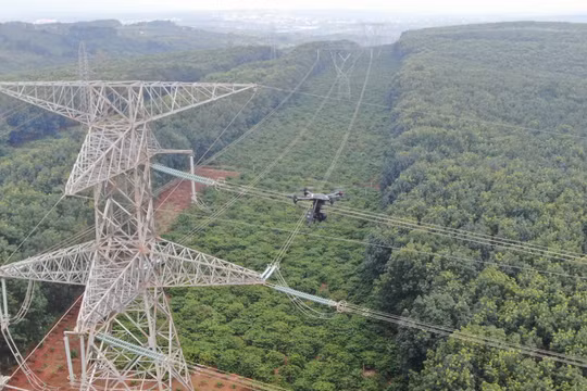 Đường dây 500kV Bắc - Nam mở đầu cho hiện đại hóa hệ thống truyền tải quốc gia