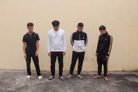 Tạm giữ hình sự nhóm đối tượng giữ người yêu cầu trả nợ thay