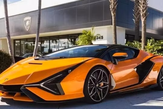 Lamborghini Sian được chào bán giá 3,3 triệu USD