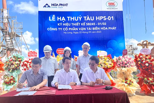 Hòa Phát hạ thủy tàu HPS-01 tải trọng 24.500 tấn