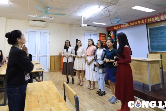 Thí sinh hăng say luyện tập cho chung kết cuộc thi Tiếng hát Người làm báo mở rộng 2023