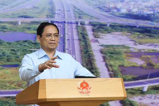Thủ tướng: Ba đột phá chiến lược đang tiến hành đúng hướng, phải "thừa thắng xông lên"