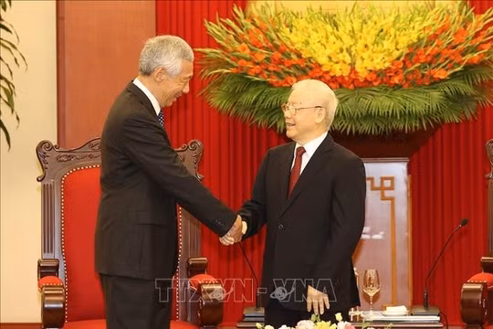 Tổng Bí thư Nguyễn Phú Trọng tiếp Thủ tướng Singapore Lý Hiển Long