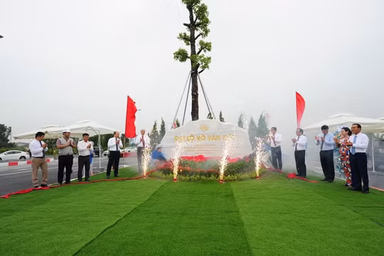 Thành phố Hải Dương tổ chức gắn biển đại lộ Võ Văn Kiệt