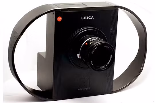 Cận cảnh chiếc máy ảnh số đầu tiên của Leica
