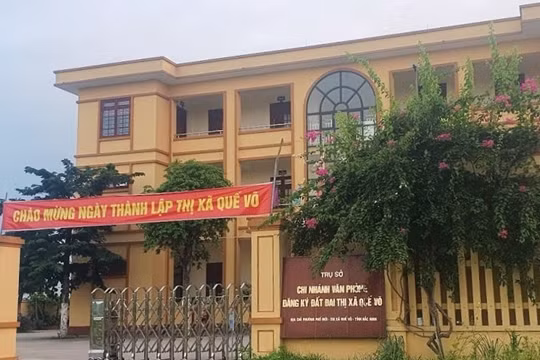 Khai trừ Đảng phó giám đốc văn phòng đăng ký đất đai ở Bắc Ninh