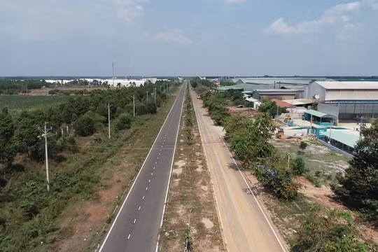 Nâng cấp, mở rộng đường Hồ Chí Minh kết nối 2 tuyến cao tốc trọng điểm