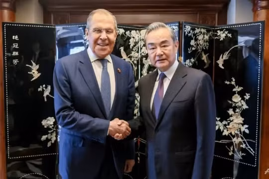 Ông Vương Nghị gặp hai ông Blinken và Lavrov bên lề hội nghị ASEAN
