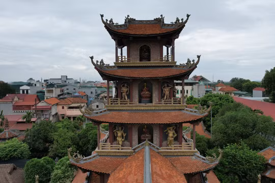 Chiêm ngưỡng không gian ngôi chùa gốm sứ 'độc nhất' ở Bát Tràng