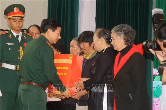 Làm tốt hơn nữa công tác an sinh xã hội, chăm lo cuộc sống của người lao động