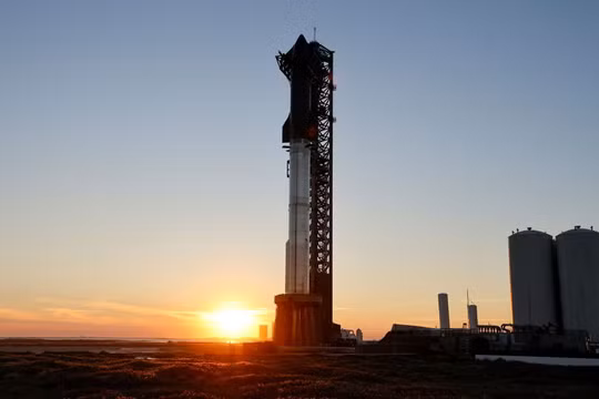 SpaceX hoãn vụ phóng lại siêu tàu vũ trụ Starship đến ngày mai (18/11)