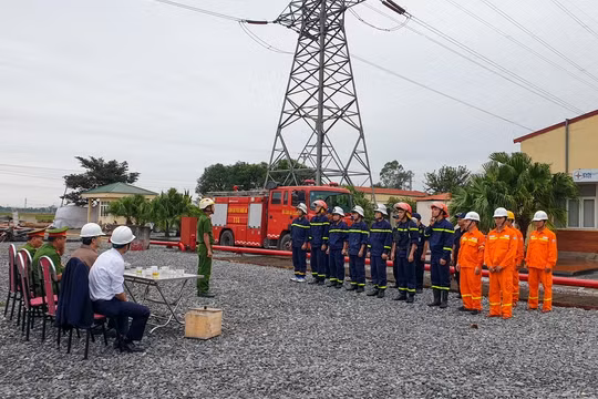 4 trạm biến áp 220kV tại Nghệ An tổ chức diễn tập phương án chữa cháy và cứu nạn, cứu hộ