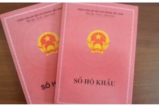 Chủ tịch tỉnh phải chịu trách nhiệm về thực hiện quy định bãi bỏ yêu cầu xuất trình Sổ hộ khẩu giấy
