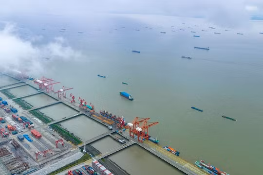 Xuất khẩu của Trung Quốc giảm với tốc độ nhanh hơn dự kiến