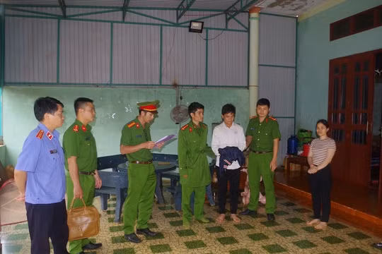 Gia Lai: “Ăn quỵt” tiền làm hồ sơ đất đai của dân, địa chính xã bị bắt tạm giam