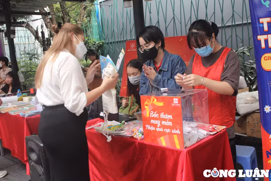 Đa dạng hoạt động tương tác, hội sách thu hút hơn trong mắt người trẻ