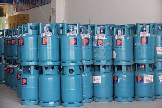 Ngày mai, giá gas trong nước lại giảm