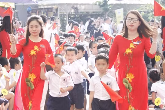 Quy trình thủ tục đăng ký cho học sinh vào mầm non, lớp 1, lớp 6 ở Hà Nội