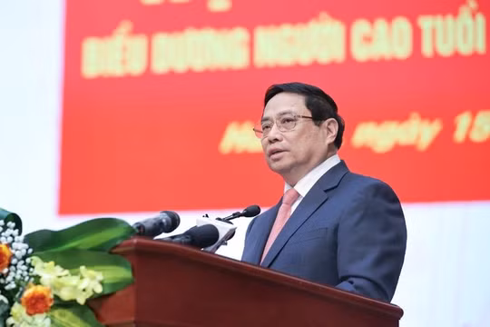 Coi người cao tuổi là nguồn lực cho phát triển, rường cột của gia đình và xã hội
