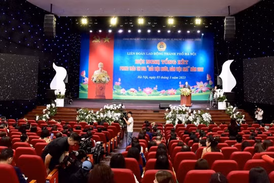 Tôn vinh, tri ân nữ cán bộ, đoàn viên Công đoàn Thủ đô xuất sắc