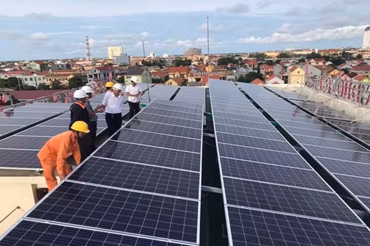 Đề nghị EVN khẩn trương thống nhất giá điện mặt trời