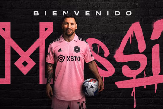 Leo Messi ra mắt Inter Miami trong trang phục màu hồng
