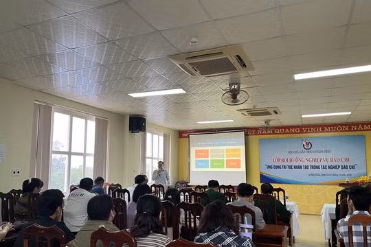 Khai giảng lớp bồi dưỡng nghiệp vụ ứng dụng trí tuệ nhân tạo trong tác nghiệp