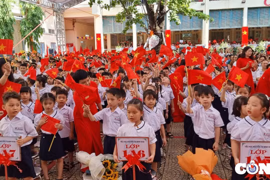 Hải Phòng: Gần 500.000 học sinh hân hoan ngày tựu trường