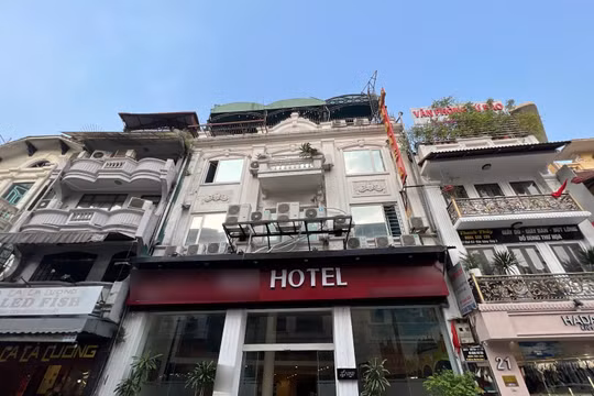 Khách sạn phố cổ Hà Nội thi nhau giảm giá vẫn ế khách thuê