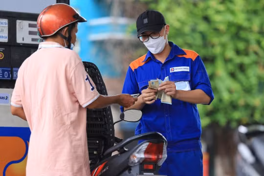 Sau 2 lần tăng liên tiếp, giá xăng ngày mai có thể giảm nhẹ