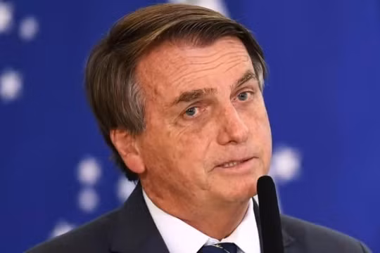 Bạo loạn ở Brazil: Ông Bolsonaro nhập viện vì bệnh đường ruột