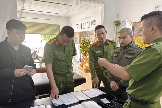 Cần cái nhìn hai chiều từ hoạt động thu hồi nợ của công ty tài chính