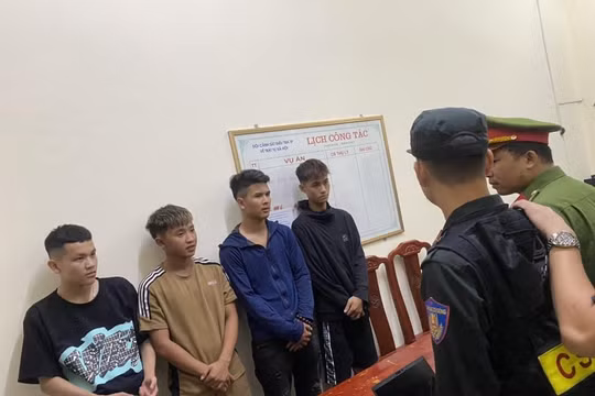 Giả danh tổ công tác đặc biệt dừng xe của người dân yêu cầu nộp phạt