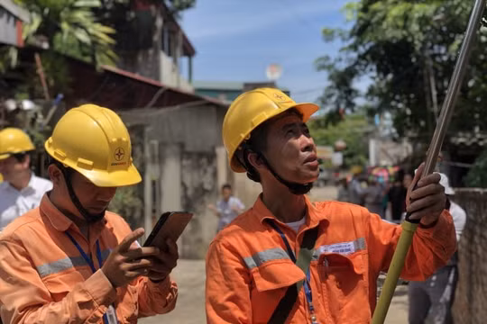 Bộ Công Thương ‘giục’ EVN sớm hoàn thành phương án giá bán lẻ điện