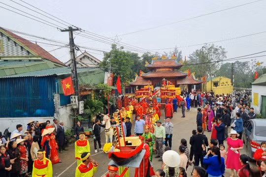 Khôi phục Lễ hội Cầu ngư của ngư dân vùng biển làng Cam Lâm