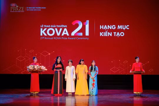 Phó Chủ tịch Sao Thái Dương nhận giải thưởng Kova 2023